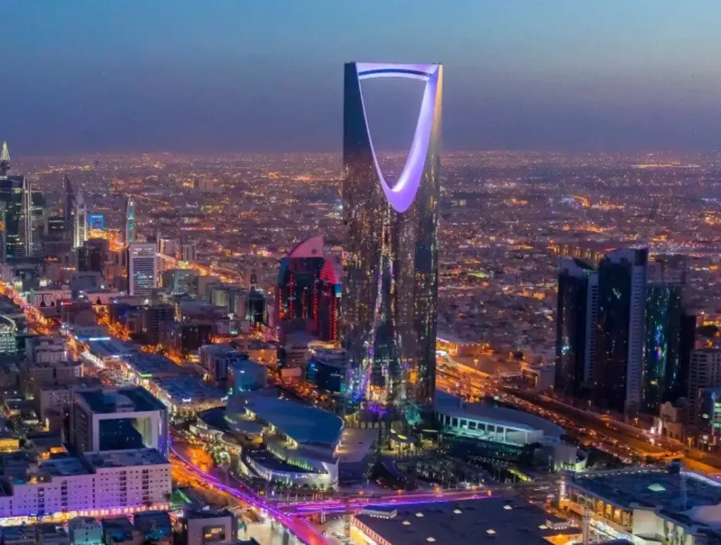 Riyadh skyline and Kingdom Tower near Elite Stay Riyadh furnished luxury apartments